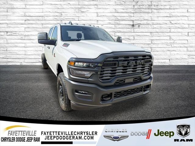 2025 RAM Ram 3500 Chassis Cab RAM 3500 TRADESMAN CREW CAB CHASSIS 4X4 60 CA