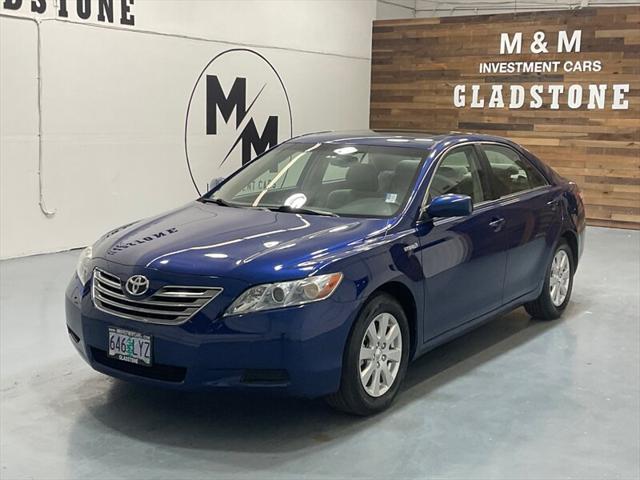2007 Toyota Camry Hybrid 4dr Sedan / Local Car / ONLY 81K MILES for sale in Portland, OR