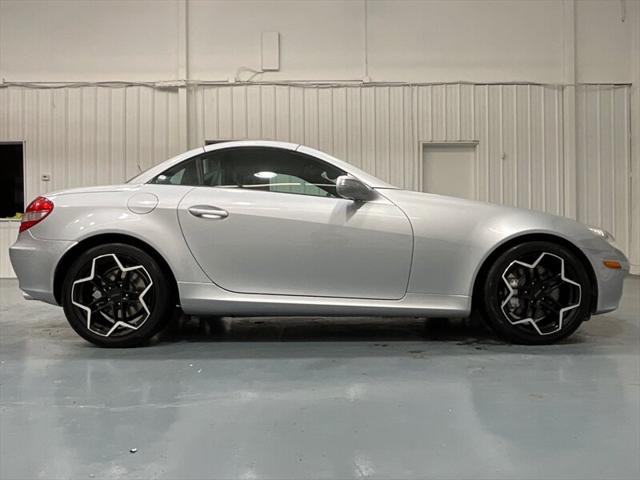 2006 Mercedes-Benz SLK SLK 350 SLK 350 2dr Convertible / 3.0L V6 / Leather Seats