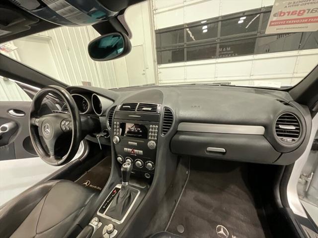 2006 Mercedes-Benz SLK SLK 350 SLK 350 2dr Convertible / 3.0L V6 / Leather Seats