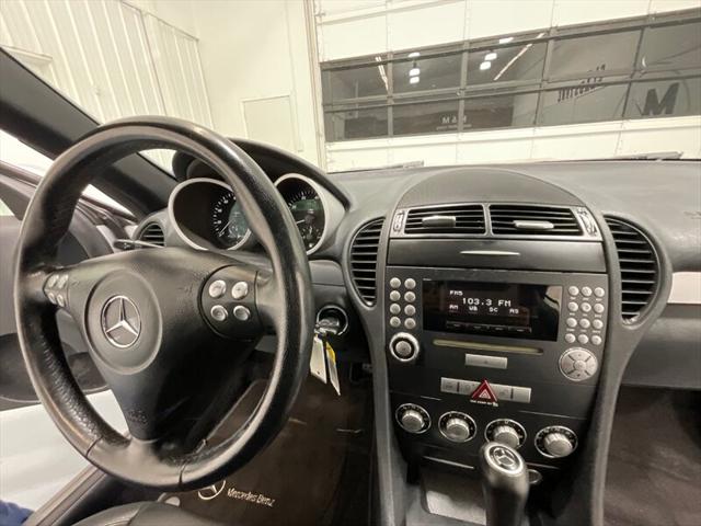 2006 Mercedes-Benz SLK SLK 350 SLK 350 2dr Convertible / 3.0L V6 / Leather Seats