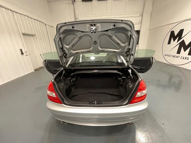 2006 Mercedes-Benz SLK SLK 350 SLK 350 2dr Convertible / 3.0L V6 / Leather Seats