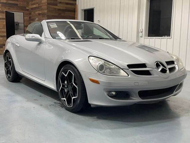 2006 Mercedes-Benz SLK SLK 350 SLK 350 2dr Convertible / 3.0L V6 / Leather Seats