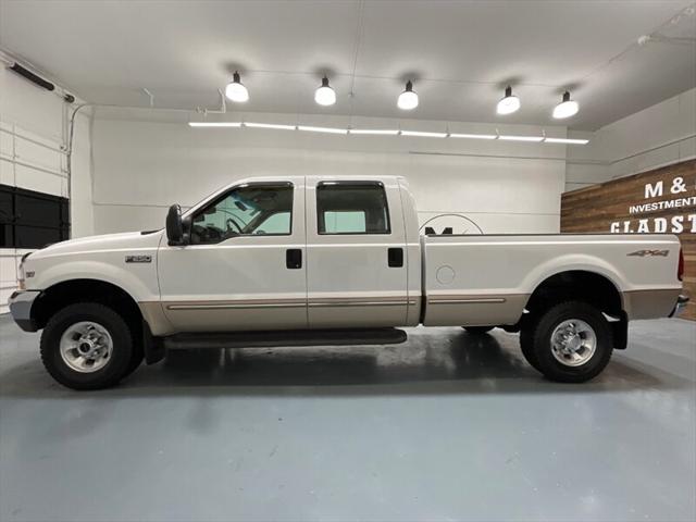 1999 Ford F-250 Lariat Crew Cab 4X4/7.3L DIESEL / 1-OWNER /Leather