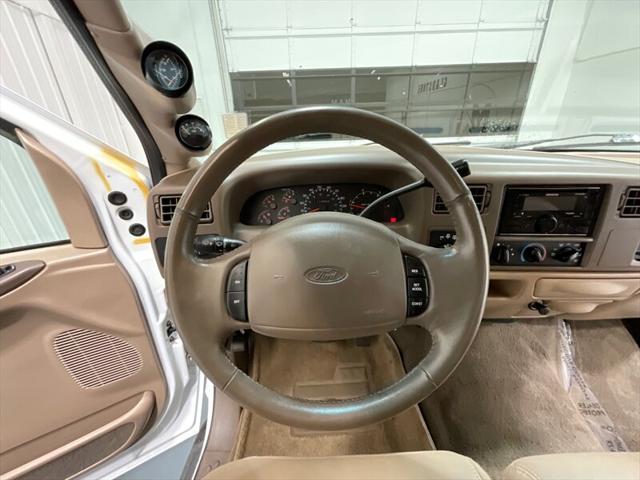 1999 Ford F-250 Lariat Crew Cab 4X4/7.3L DIESEL / 1-OWNER /Leather