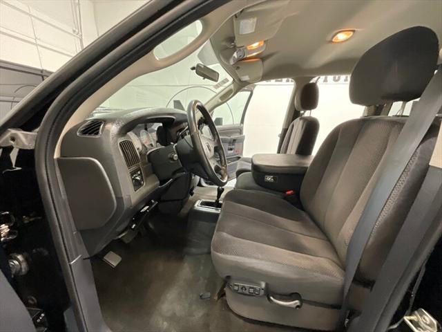 2003 Dodge Ram 2500 SLT 4dr Quad Cab 4X4 / 5.7L V8 / 53,000 MILES