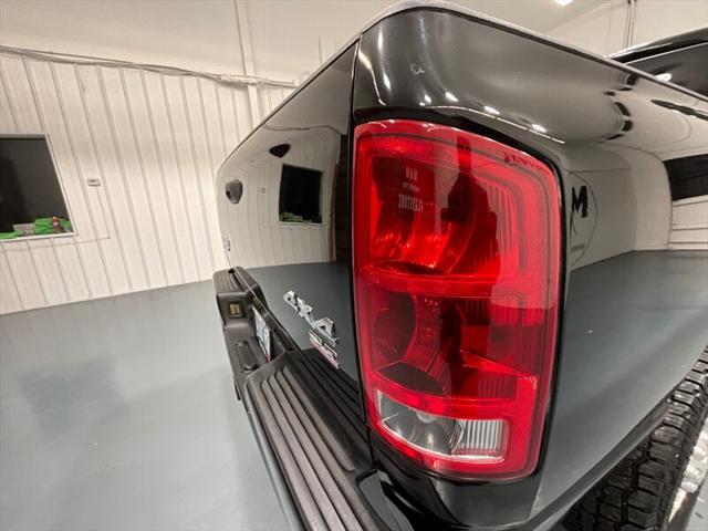 2003 Dodge Ram 2500 SLT 4dr Quad Cab 4X4 / 5.7L V8 / 53,000 MILES