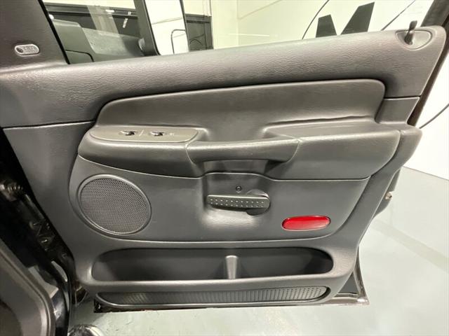 2003 Dodge Ram 2500 SLT 4dr Quad Cab 4X4 / 5.7L V8 / 53,000 MILES