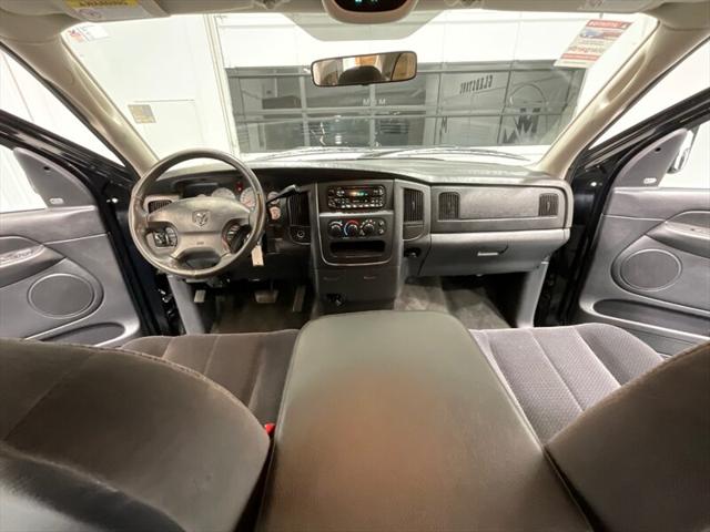 2003 Dodge Ram 2500 SLT 4dr Quad Cab 4X4 / 5.7L V8 / 53,000 MILES