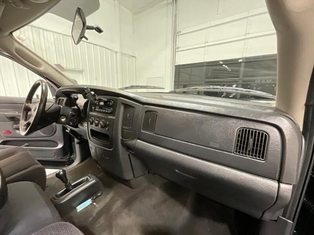 2003 Dodge Ram 2500 SLT 4dr Quad Cab 4X4 / 5.7L V8 / 53,000 MILES