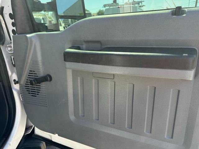 2011 Ford F-550 XL