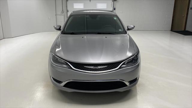 2017 Chrysler 200 Limited Platinum
