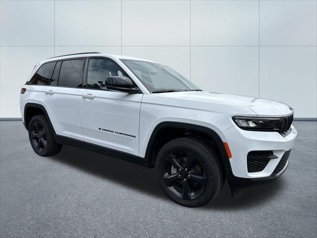 2025 Jeep Grand Cherokee GRAND CHEROKEE ALTITUDE X 4X4