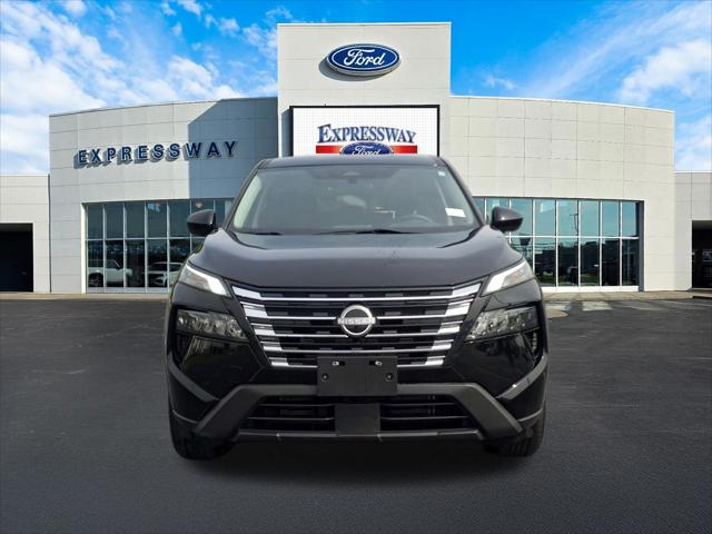 2024 Nissan Rogue SV FWD
