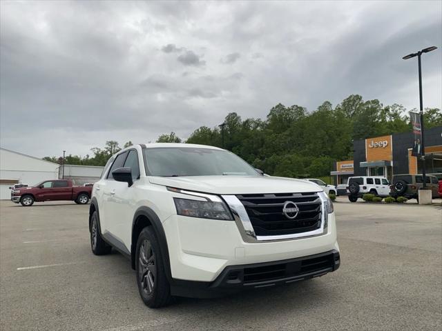 2024 Nissan Pathfinder S 4WD