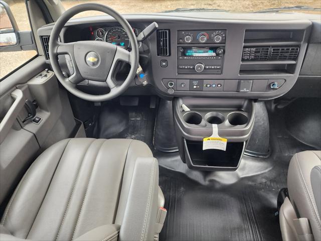 2025 Chevrolet Express Cutaway Work Van
