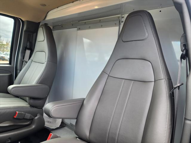2025 Chevrolet Express Cutaway Work Van