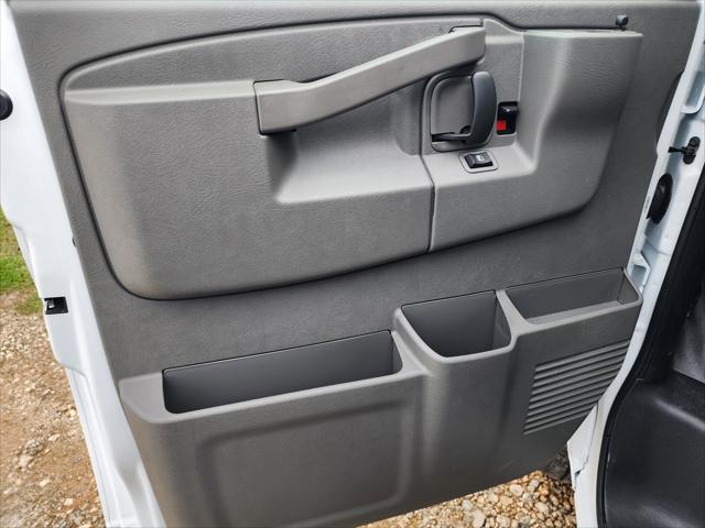 2025 Chevrolet Express Cutaway Work Van