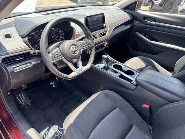2023 Nissan Altima SV FWD