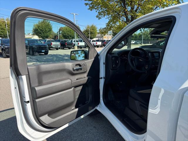 2025 Chevrolet Silverado 1500 4WD Regular Cab Standard Bed WT