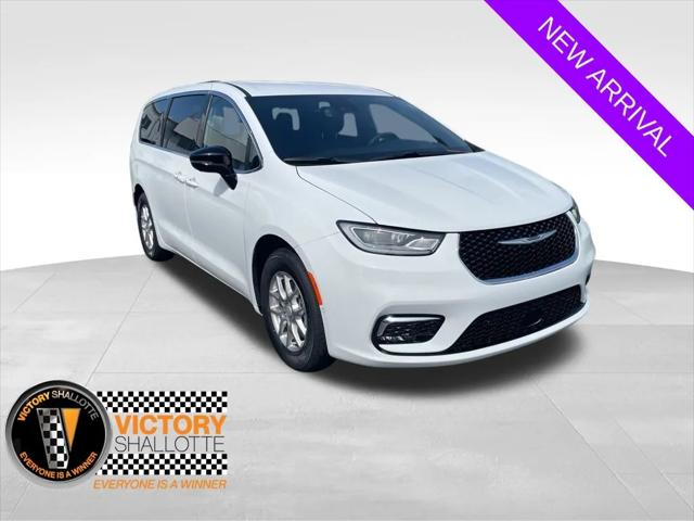 2025 Chrysler Pacifica PACIFICA SELECT
