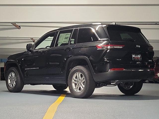 2025 Jeep Grand Cherokee GRAND CHEROKEE LAREDO 4X4