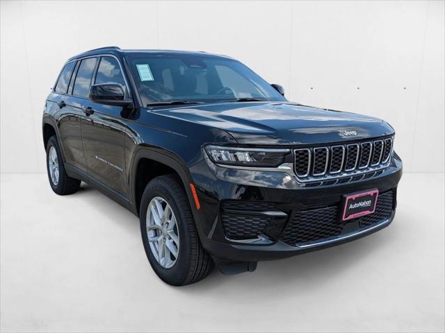 2025 Jeep Grand Cherokee GRAND CHEROKEE LAREDO X 4X2