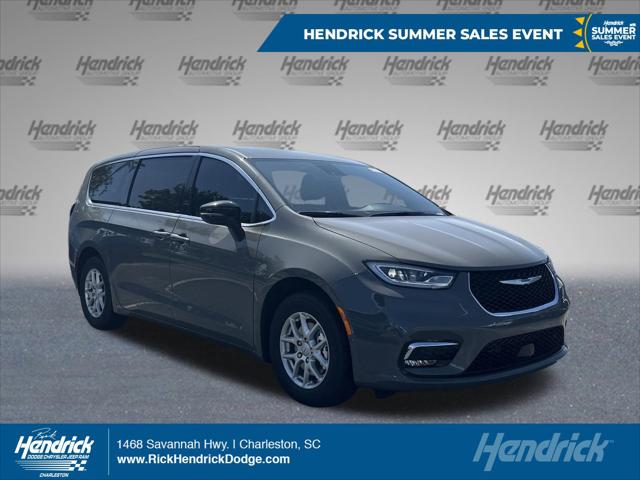2025 Chrysler Pacifica PACIFICA SELECT