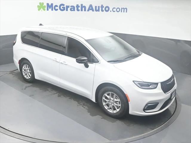 2025 Chrysler Pacifica PACIFICA SELECT