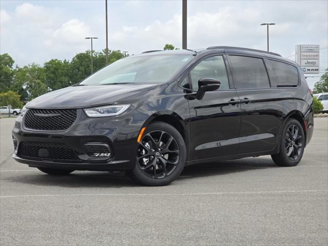 2025 Chrysler Pacifica PACIFICA LIMITED