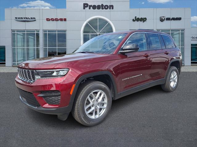 2025 Jeep Grand Cherokee GRAND CHEROKEE LAREDO X 4X4