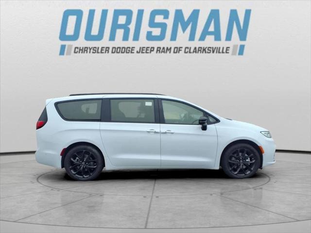 2025 Chrysler Pacifica PACIFICA LIMITED