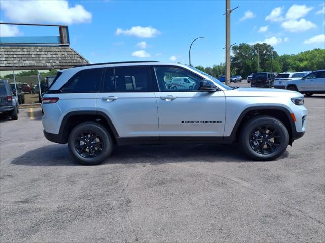 2025 Jeep Grand Cherokee GRAND CHEROKEE ALTITUDE 4X4