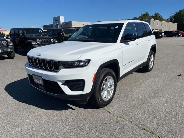 2025 Jeep Grand Cherokee GRAND CHEROKEE LAREDO X 4X4