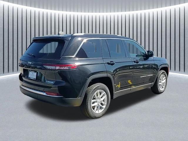 2025 Jeep Grand Cherokee Laredo X 4x4