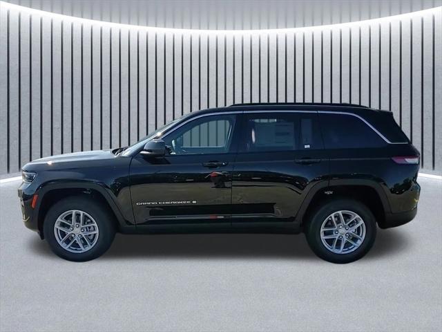 2025 Jeep Grand Cherokee Laredo X 4x4