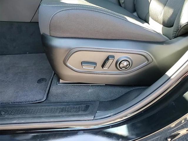 2025 Jeep Grand Cherokee Laredo X 4x4