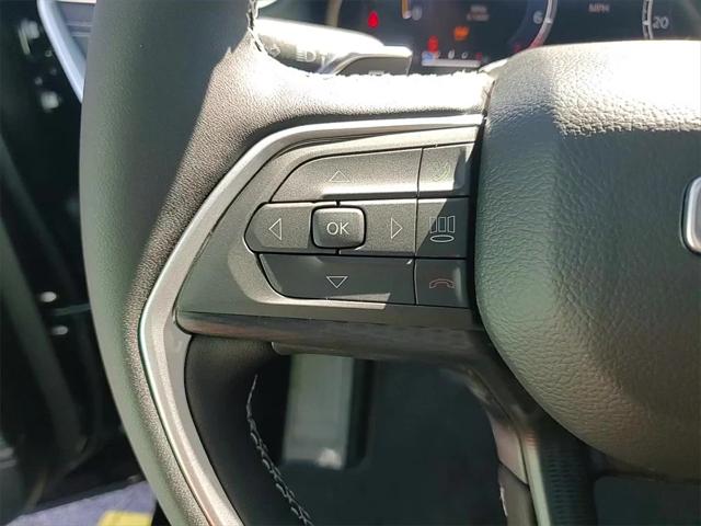 2025 Jeep Grand Cherokee Laredo X 4x4