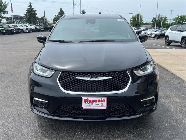 2025 Chrysler Pacifica PACIFICA SELECT AWD