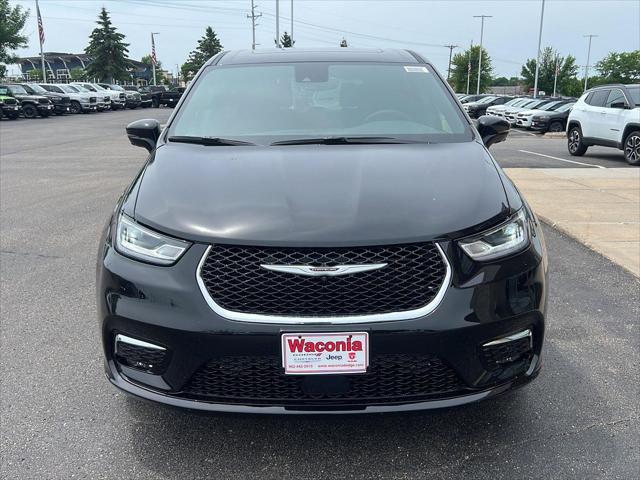 2025 Chrysler Pacifica PACIFICA SELECT AWD