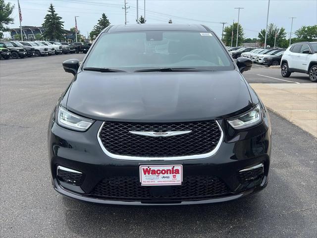 2025 Chrysler Pacifica PACIFICA SELECT AWD