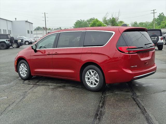 2025 Chrysler Pacifica PACIFICA SELECT