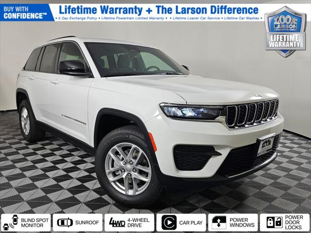 2025 Jeep Grand Cherokee GRAND CHEROKEE LAREDO X 4X4