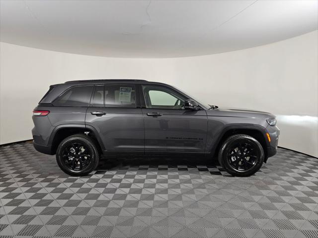 2025 Jeep Grand Cherokee GRAND CHEROKEE ALTITUDE 4X4