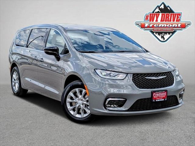 2025 Chrysler Pacifica PACIFICA SELECT AWD
