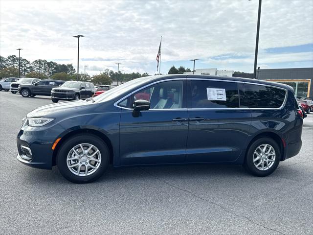 2025 Chrysler Pacifica PACIFICA SELECT