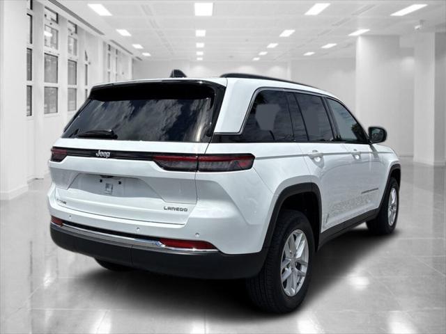 2025 Jeep Grand Cherokee GRAND CHEROKEE LAREDO X 4X2
