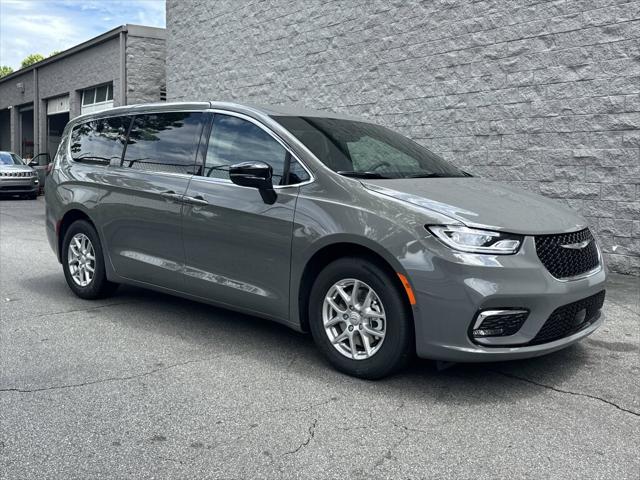 2025 Chrysler Pacifica PACIFICA SELECT