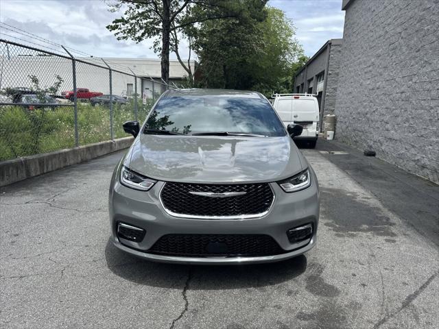 2025 Chrysler Pacifica PACIFICA SELECT