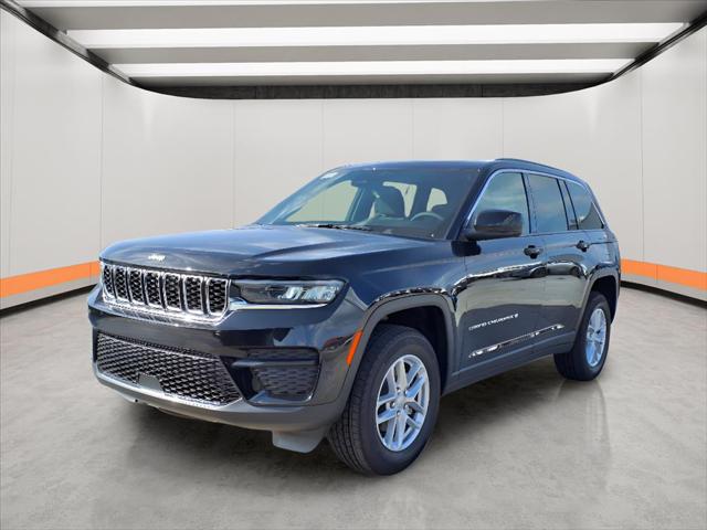 2025 Jeep Grand Cherokee GRAND CHEROKEE LAREDO X 4X2